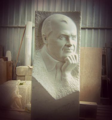барельефы
